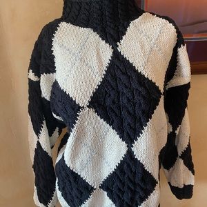Vintage black white silver metallic patterned sweater Jones New York size medium